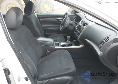 2015 Nissan Altima 2.5/2.5 S/2.5 Sl/2.5 Sv z USA, uszkodzony, nr VIN 1N4AL3AP0FC272568